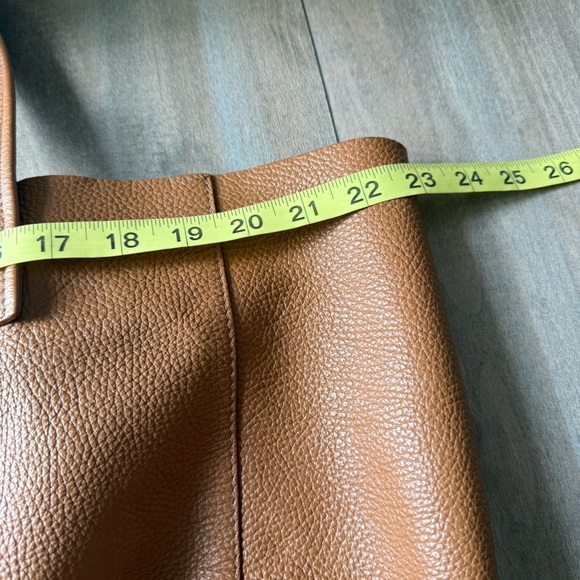 KURT GEIGER LONDON Violet Extra Large Horizontal Leather Tote tan brown - Picture 6 of 10